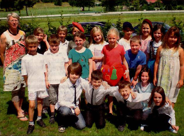 Heitere Stimmung beim Schulfest