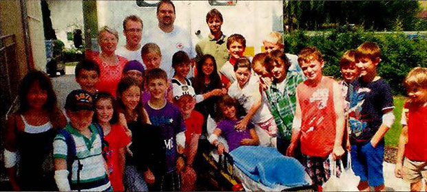 Rotes Kreuz unterrichtet Grundschüler